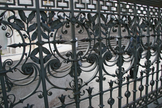 Забор из литья