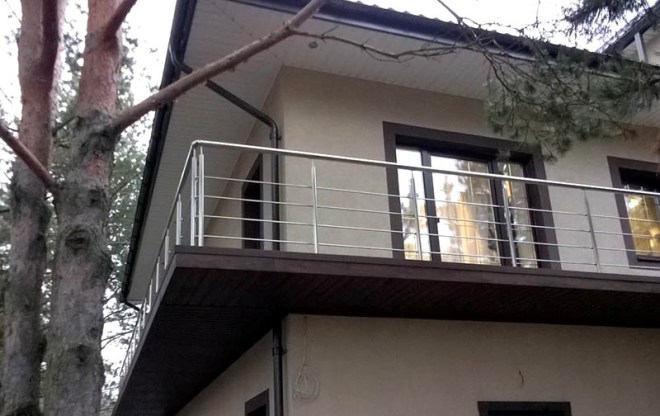 Ограждения для балкона из нержавейки