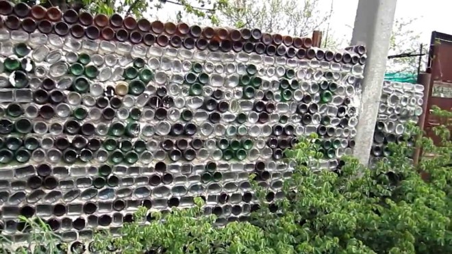 Еще одна интересная идея применения пластиковых бутылок